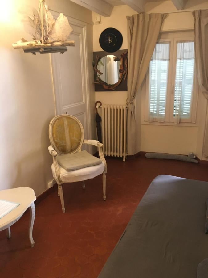 Appartement De Charme Suquet Cannes Exterior foto